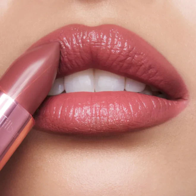 Charlotte Tilbury K.I.S.S.I.N.G Lipstick